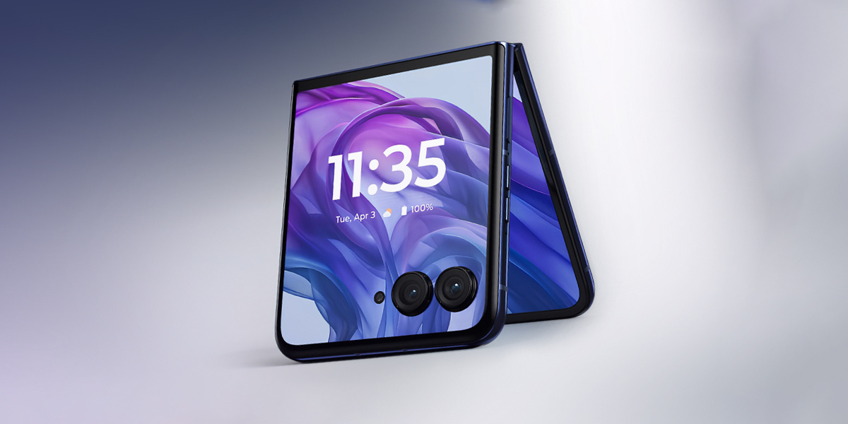 motorola razr (razr 50) 2024, powered by MediaTek Dimensity 7300X